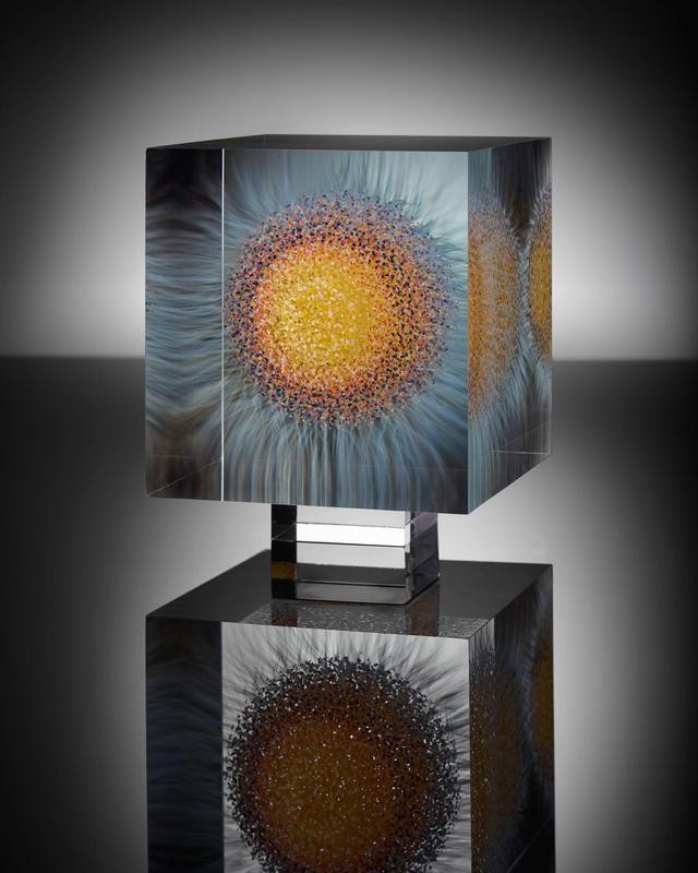 世界十大最震撼错觉(他花了40年用几何错觉艺术)(1)