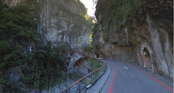 世界十大最危险公路排名,世界上最危险的10条公路-图8 世界十大最危险公路排名,世界上最危险的10条公路-图8