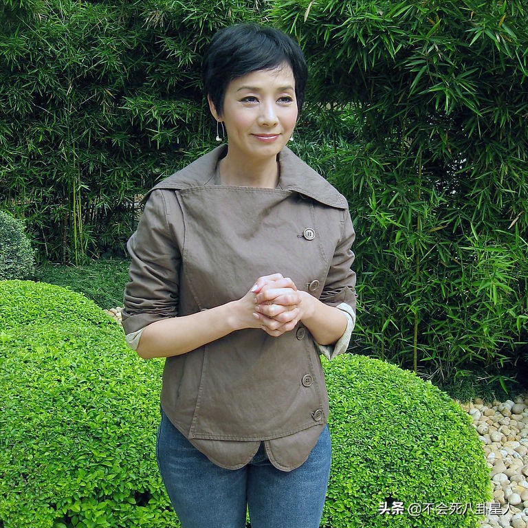 毛舜筠资料简介(张国荣前女友毛舜筠近照)