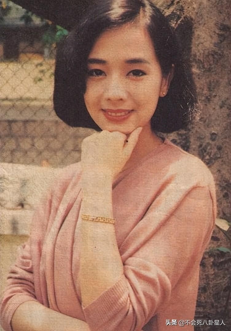 毛舜筠资料简介(张国荣前女友毛舜筠近照)