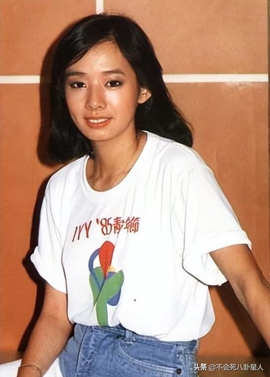 毛舜筠资料简介(张国荣前女友毛舜筠近照)