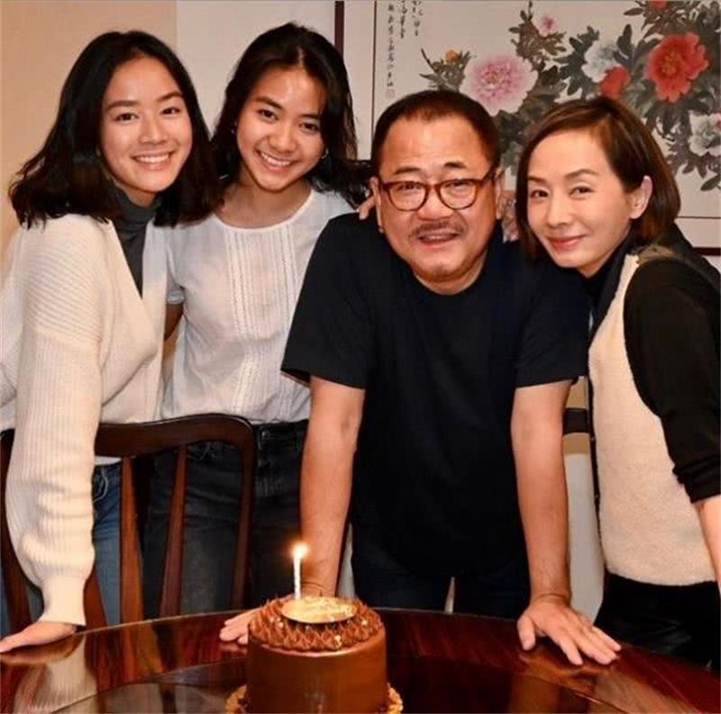 毛舜筠资料简介(张国荣前女友毛舜筠近照)