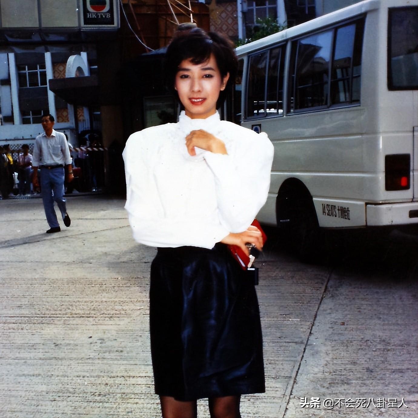 毛舜筠资料简介(张国荣前女友毛舜筠近照)