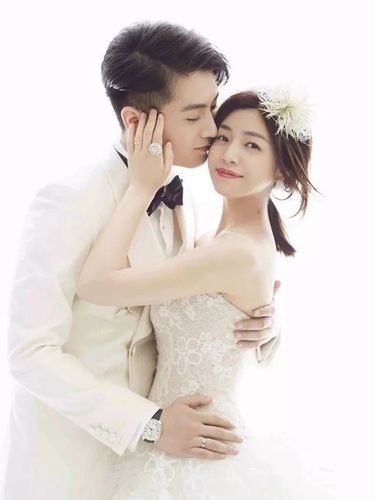 袁泉婚纱照,夏雨的老婆个人资料,本文共(5152字) 袁泉婚纱照,夏雨的老婆个人资料,本文共(5152字)