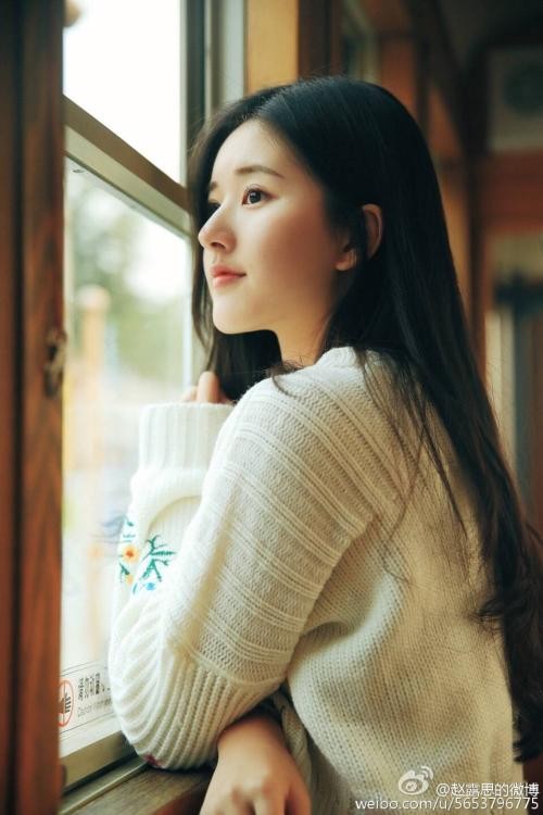 赵露思最近为什么火了?赵露思家庭背景圈内生活被扒是富二代?