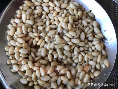 松仁玉米的家常做法(分享松仁玉米的正宗做法)