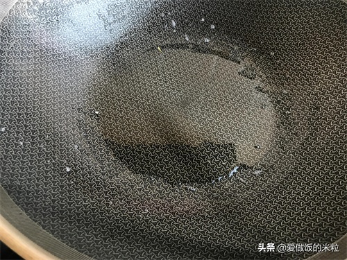 松仁玉米的家常做法(分享松仁玉米的正宗做法)