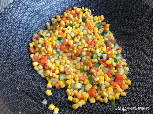 松仁玉米的家常做法(分享松仁玉米的正宗做法)