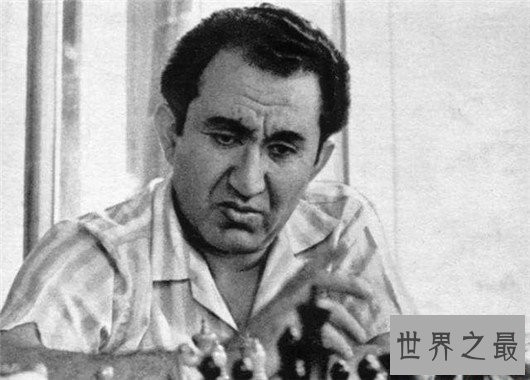 历史最强的十位国际象棋选手,加里·卡斯帕罗夫15岁成为国际大师
