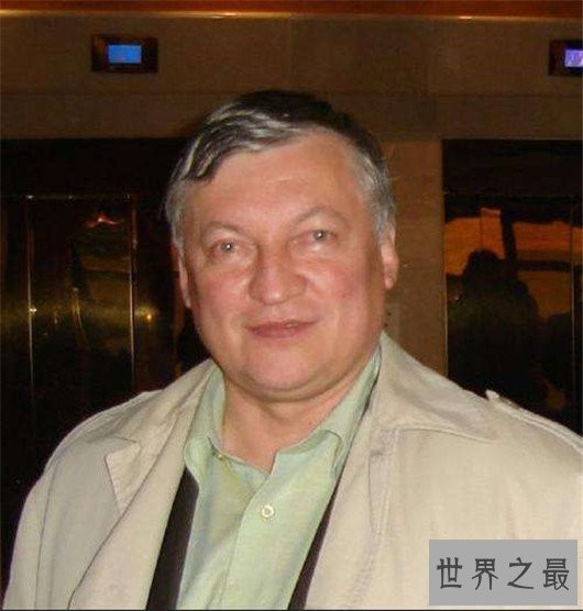 历史最强的十位国际象棋选手,加里·卡斯帕罗夫15岁成为国际大师