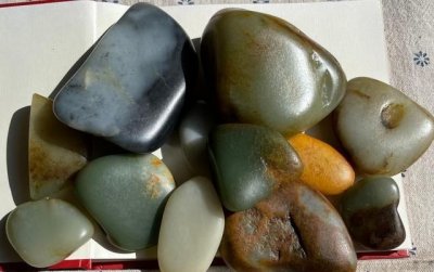 和田玉鉴别,和田玉的鉴别小方法?