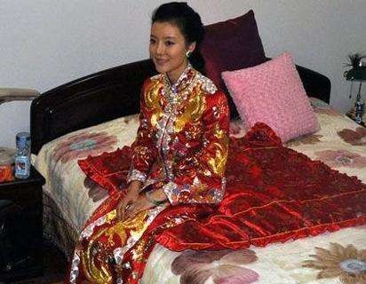 车晓无人娶的原因 整容过度与山西首富离婚内幕曝光