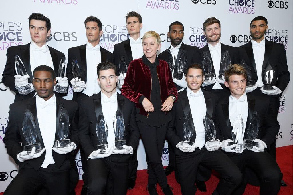 艾伦·德詹尼丝个人资料写真作品