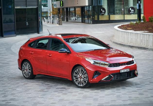 推出不同动力版本 全新起亚赛拉图车型曝光-