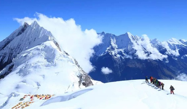 世界十大高山排行榜 海拔最高的山峰高度排行榜前十