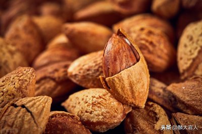 巴旦木是杏仁吗(巴旦木和杏仁的区别介绍)