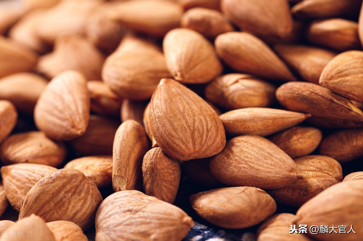 巴旦木是杏仁吗(巴旦木和杏仁的区别介绍)