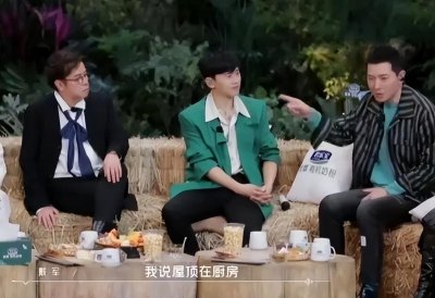 戴军个人资料简介:34岁爆红,40岁被母亲疯狂逼婚,为何51岁还是单身一人?