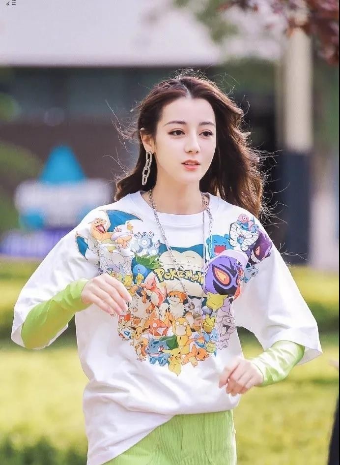 明星耳朵上戴的是什么东西(明星耳朵上戴的耳机是干什么用的) 明星 耳朵 第5张 明星耳朵上戴的是什么东西(明星耳朵上戴的耳机是干什么用的) 明星 耳朵 第5张