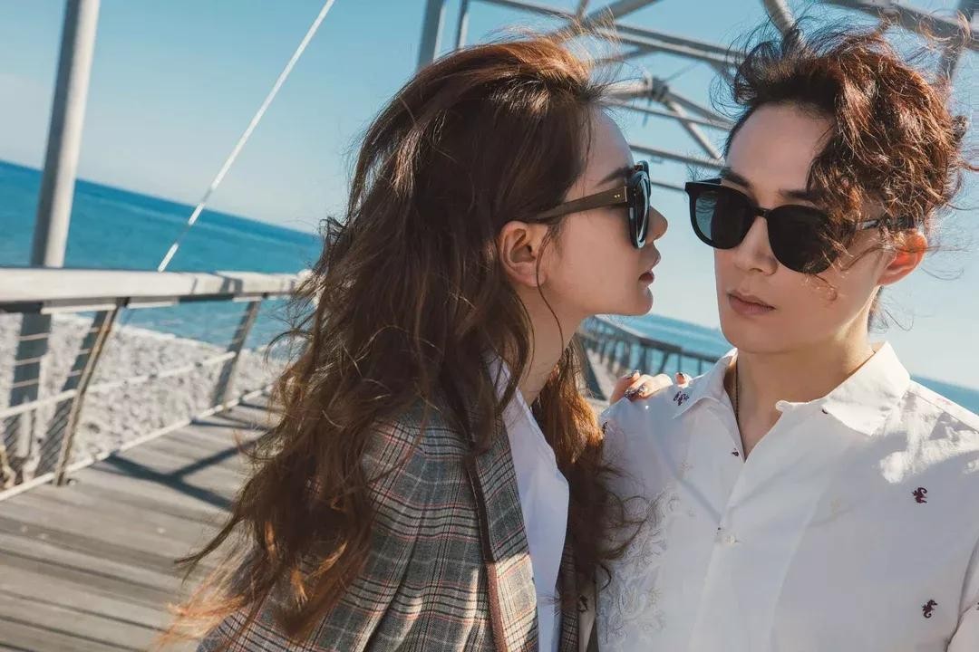 万达公子王思聪欣赏,李承铉心甘情愿做奶爸,戚薇完美的人生