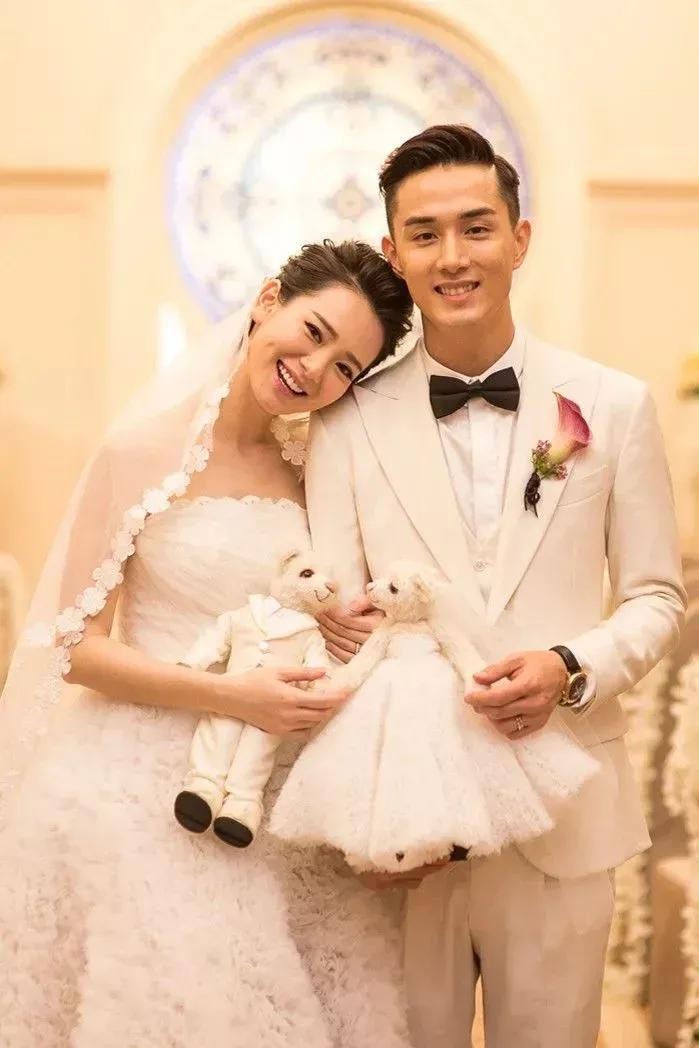 万达公子王思聪欣赏,李承铉心甘情愿做奶爸,戚薇完美的人生