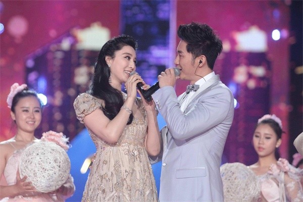 张馨予李晨在一起几年(李晨张馨予恋情来龙去脉)