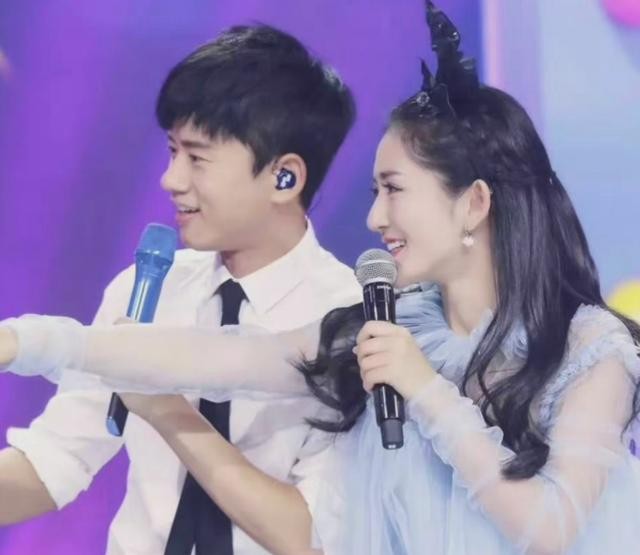 张杰谢娜结婚时说的话（夫妻结婚十周年）(1)