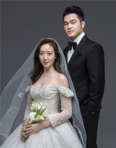 石智勇个人资料简介(石智勇与女友领证结婚)