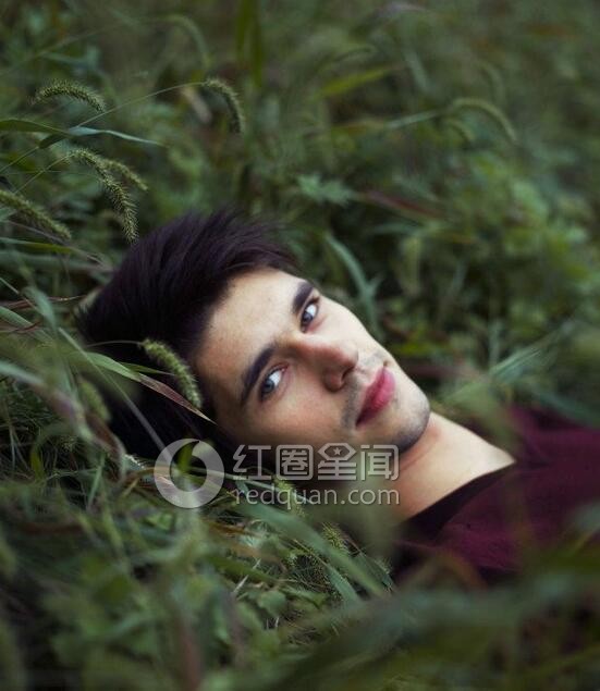 本威士肖是同性恋吗 本威士肖家庭背景大盘点