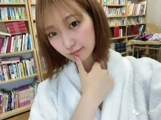 3年舞蹈经验的美谷朱里ins高清美图,2025Flash奖获得者!