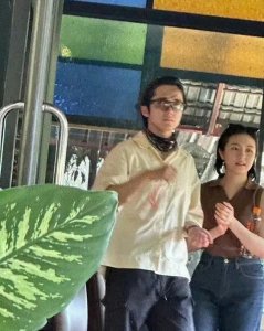 张新成李兰迪恋情又添锤!女方晒照偷偷秀恩爱,恋爱六年感情稳定