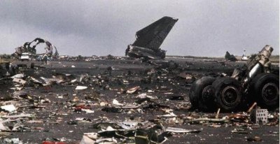 ​世纪空难特里面费空难详解，二架飞机相撞_583人罹难