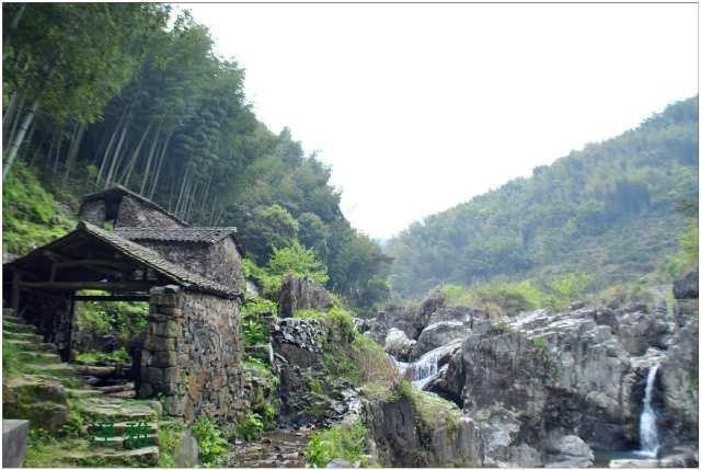 打卡风景很美的地区,广州增城白水寨、保定百里峡自然也在其中