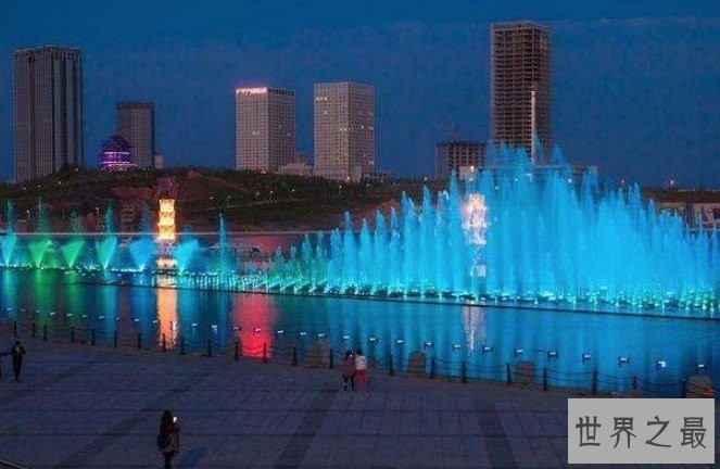 亚洲喷水最高的喷泉，喷水高度达184米