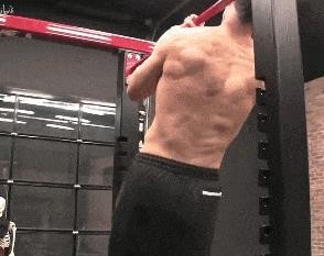 练背只练引体向上可以吗(引体向上练什么肌肉)