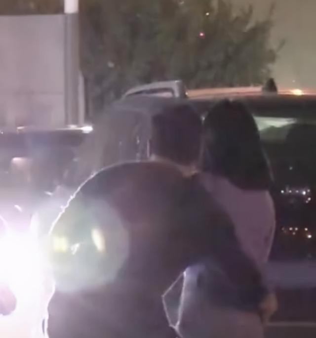 杨坤和丁丁什么关系(杨坤师生恋曾传遍全网)