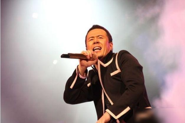 杨坤和丁丁什么关系(杨坤师生恋曾传遍全网)