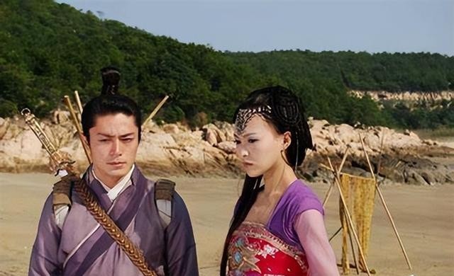 黄晓明身高对比图(谎报身高被拆穿的明星们)