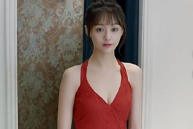 微微一笑很倾城:微微穿这件裙子,让二喜她们眼前一亮