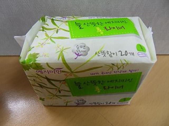 为什么不建议用卫生护垫(卫生护垫护垫多久换一次)(3)