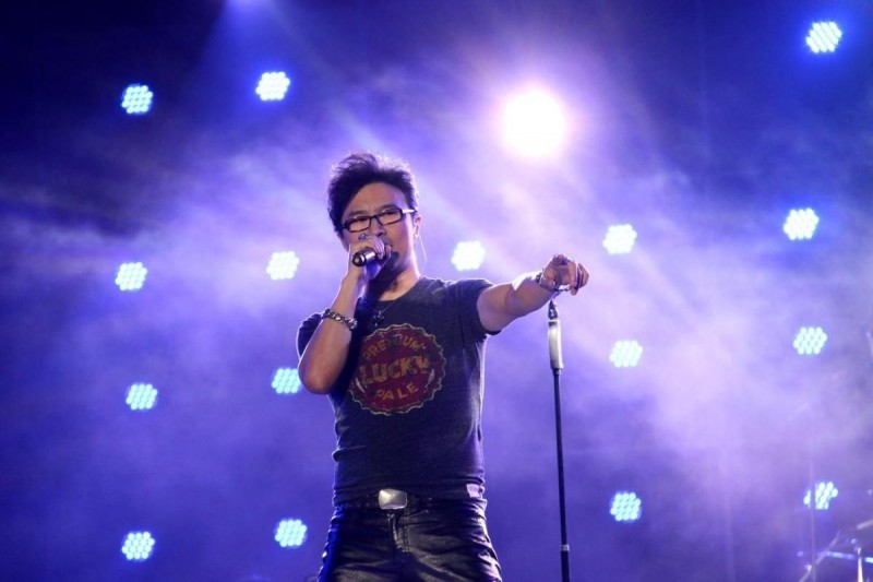 汪峰结过几次婚(歌手汪峰的婚姻感情史)