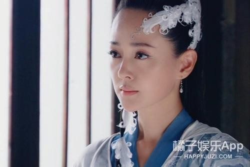 明月心是谁演的(还记得《天涯明月刀》里的明月心吗？她现在长这样)