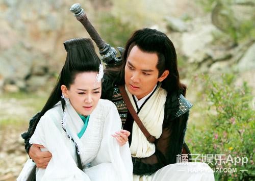 明月心是谁演的(还记得《天涯明月刀》里的明月心吗？她现在长这样)