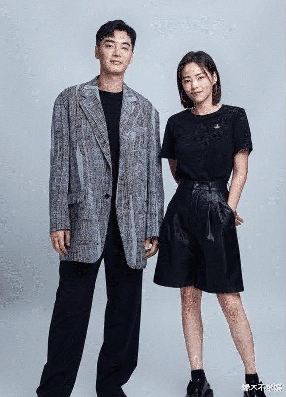 曝金世佳与经纪人隐婚生子!还曾与知名女星恋爱,粉丝说早有端倪