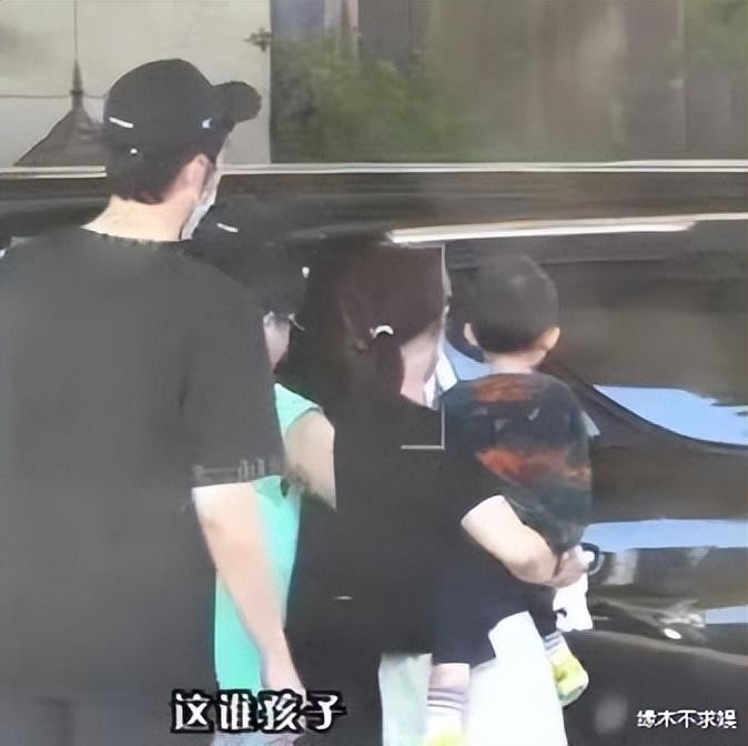 曝金世佳与经纪人隐婚生子!还曾与知名女星恋爱,粉丝说早有端倪