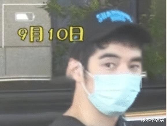 曝金世佳与经纪人隐婚生子!还曾与知名女星恋爱,粉丝说早有端倪