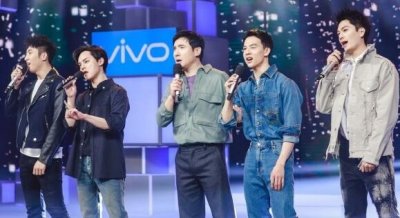 尹昉尹正是什么关系合作过飞驰人生是正反组合