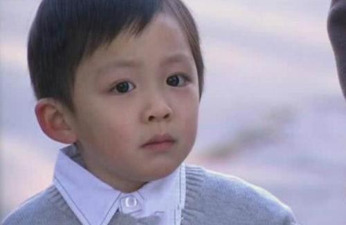 曾出演《小爸爸》,3岁出道被称最萌神娃,看到近照后:长残了
