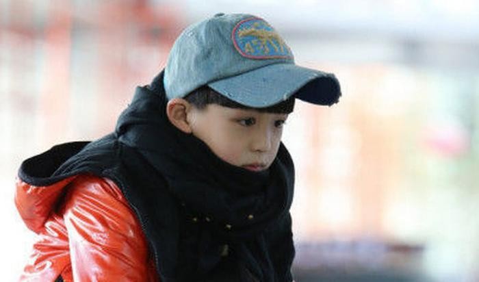 曾出演《小爸爸》,3岁出道被称最萌神娃,看到近照后:长残了