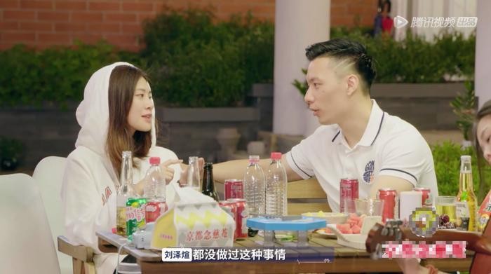 奥斯卡刘泽煊各出奇招,王靖雯李君婕无从下手最甜不过西红柿CP